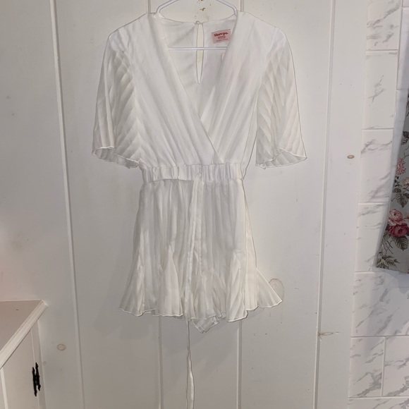 Showpo Play On My Heart Playsuit In White - Picture 2 of 4